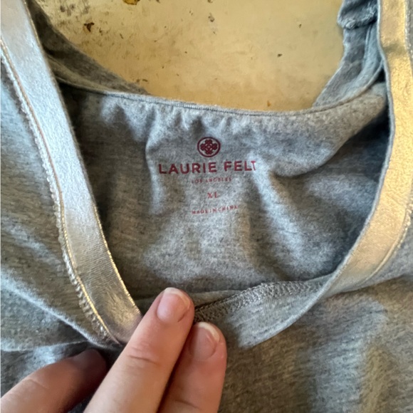 Laurie felt tee with satin trim EUC - Picture 2 of 3